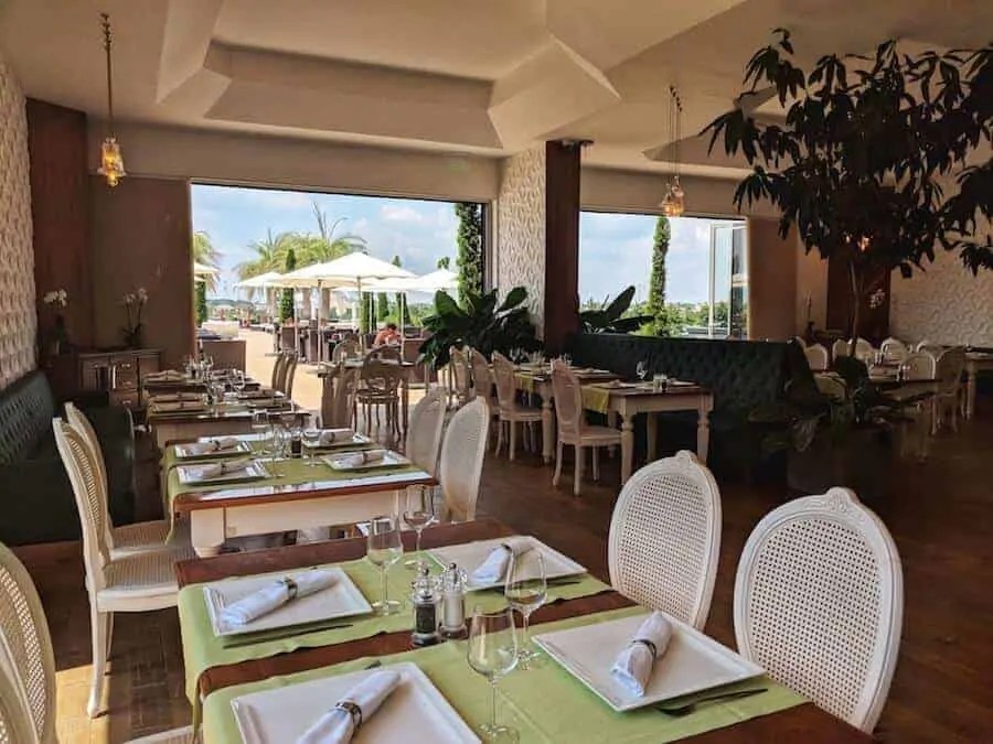 therme bucharest mango tree restaurant