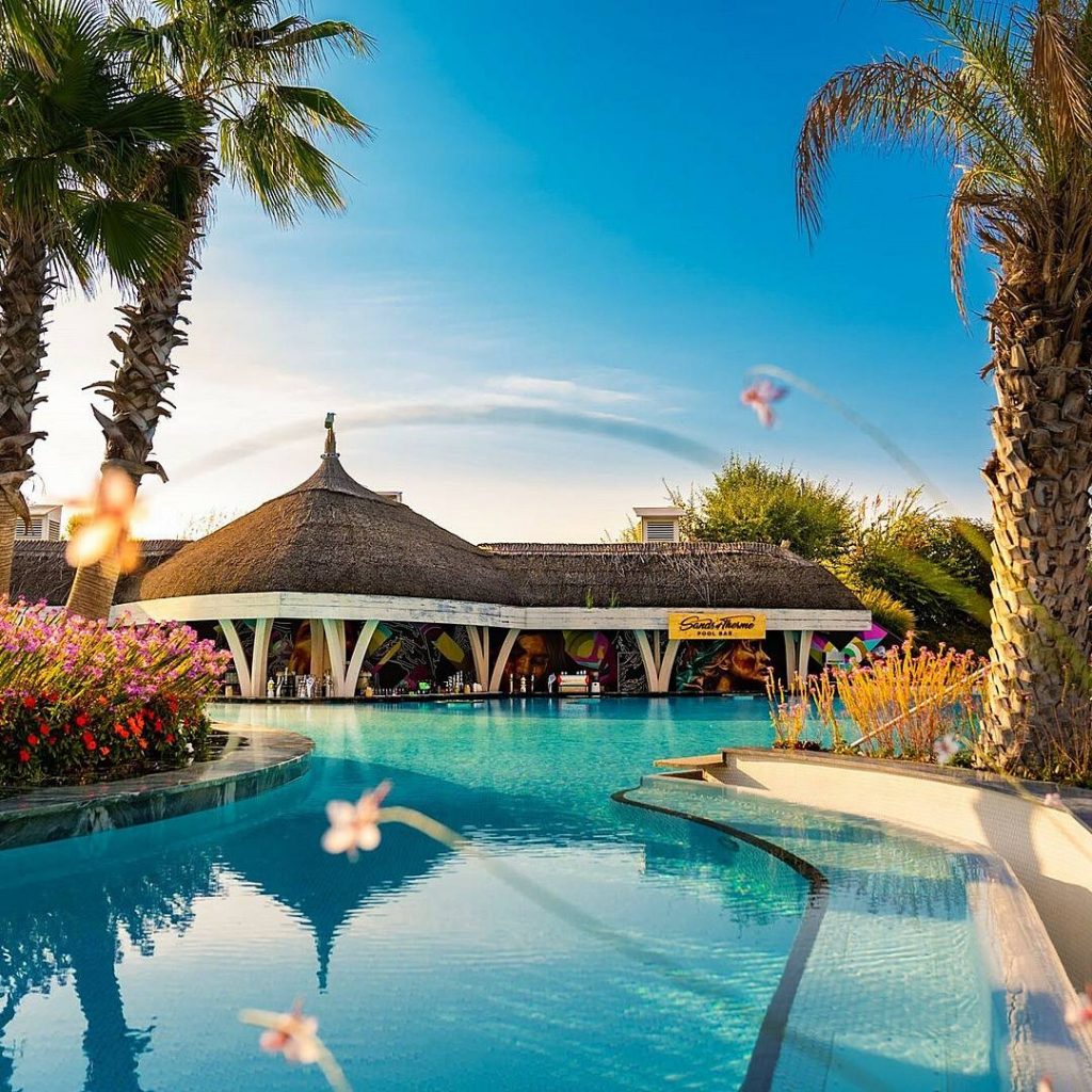 therme-bucharest-outdoor-the-palm therme bucharest outdoor pool the palm